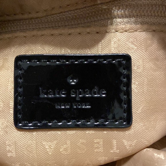 Kate Spade Purse preowned in excellent condition size 11” long 11“ wide - Picture 4 of 17